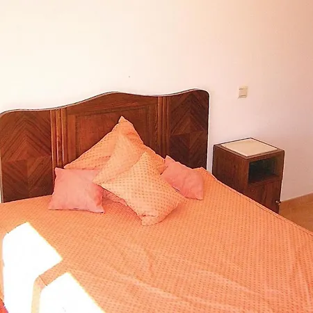Stunning In With Wifi, Private Swimming Pool And Outdoor Swimming Pool